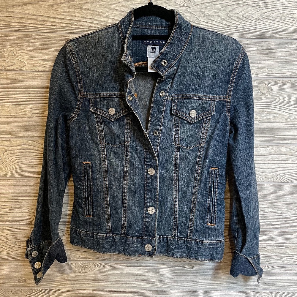 GAP Stretch Jean Jacket Size Small